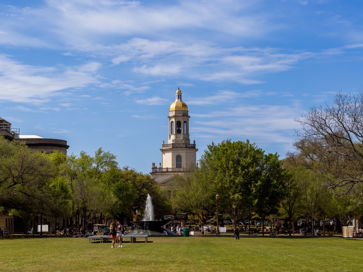 Diadeloso brings celebration and safety awareness to Baylor&nbsp;students