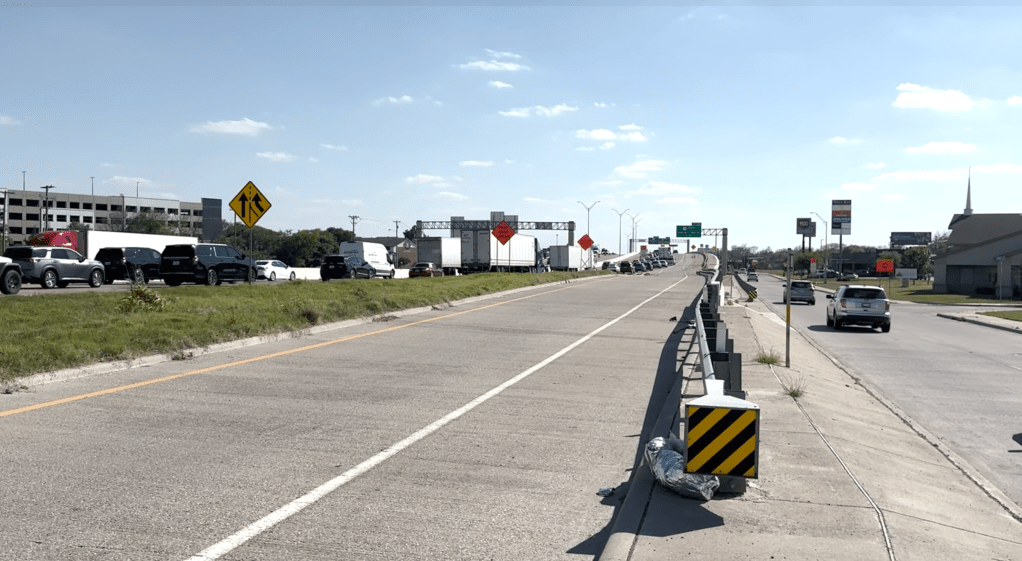 Shot of Interstate 35 construction near Baylor University's campus in Waco, Texas. (Photo by Aidan O'Connor)