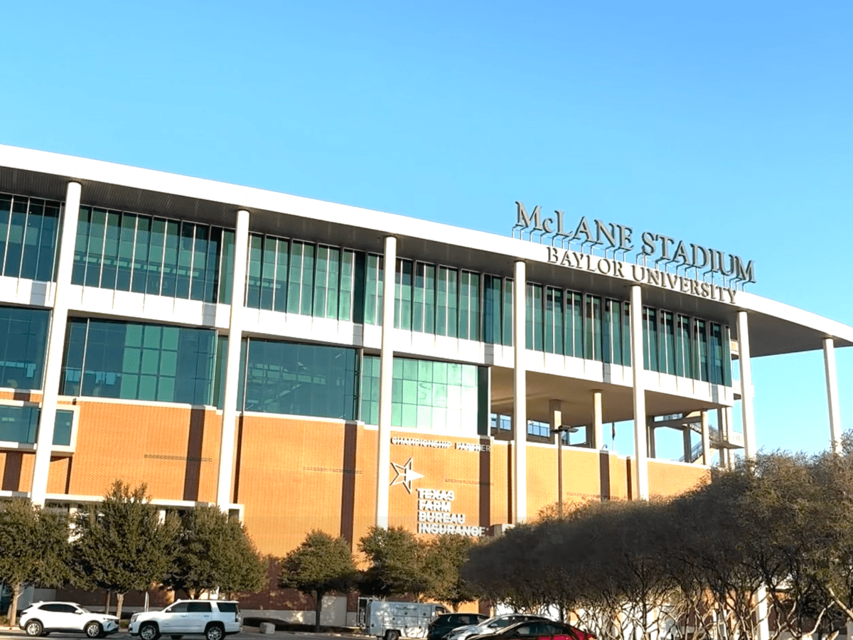 Baylor announces Dave Aranda will return as head coach despite losing&nbsp;season